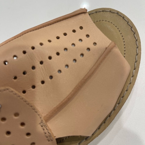 CAMPER TWINS -  Versatile Cream/Tan Sandals,      Size 40 - Picture 9 of 12